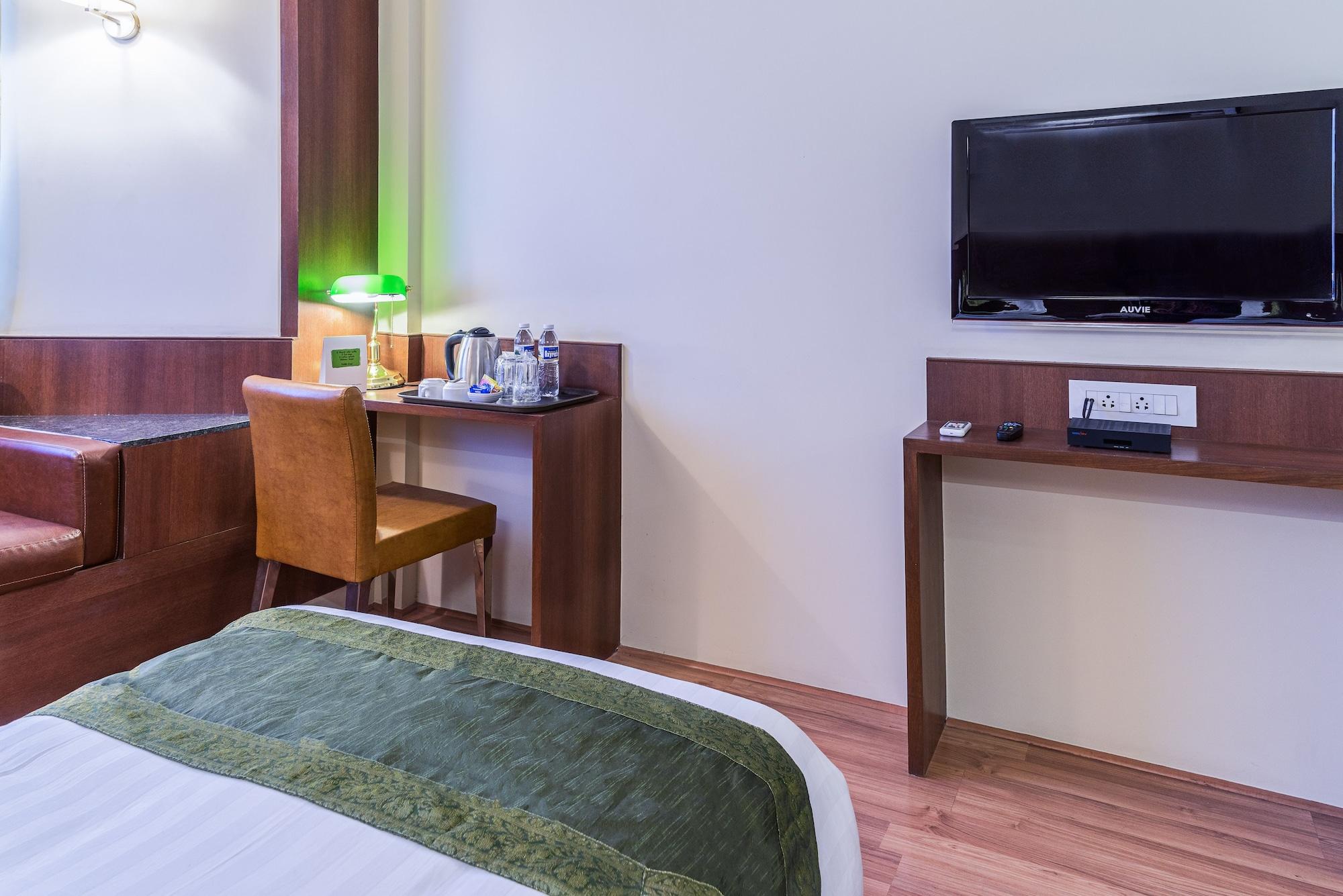 Treebo Premium Grand Emerald Pimpri-Chinchwad Eksteriør bilde