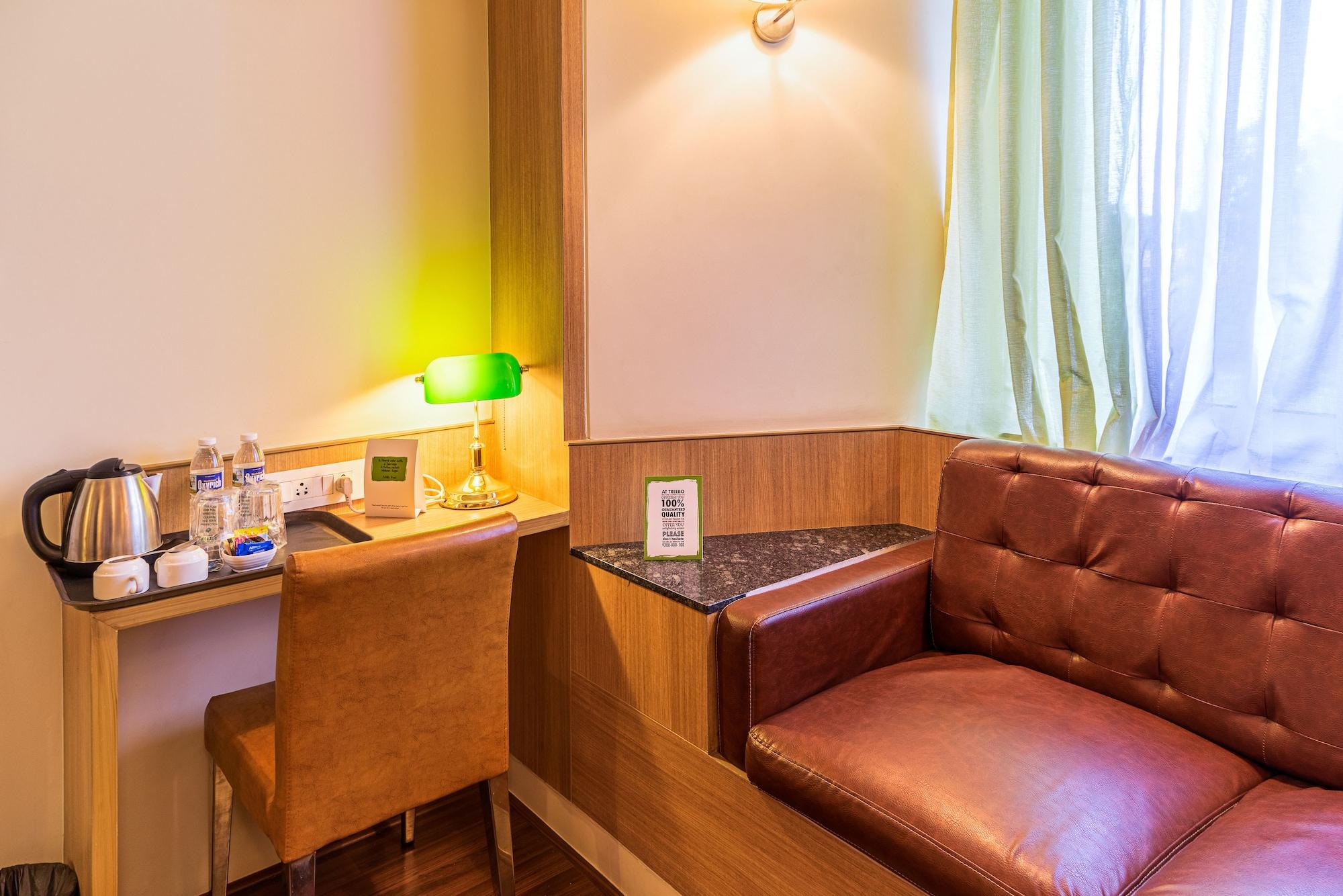 Treebo Premium Grand Emerald Pimpri-Chinchwad Eksteriør bilde