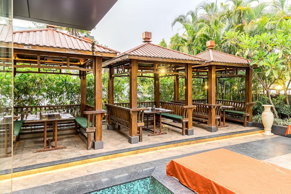 Treebo Premium Grand Emerald Pimpri-Chinchwad Eksteriør bilde