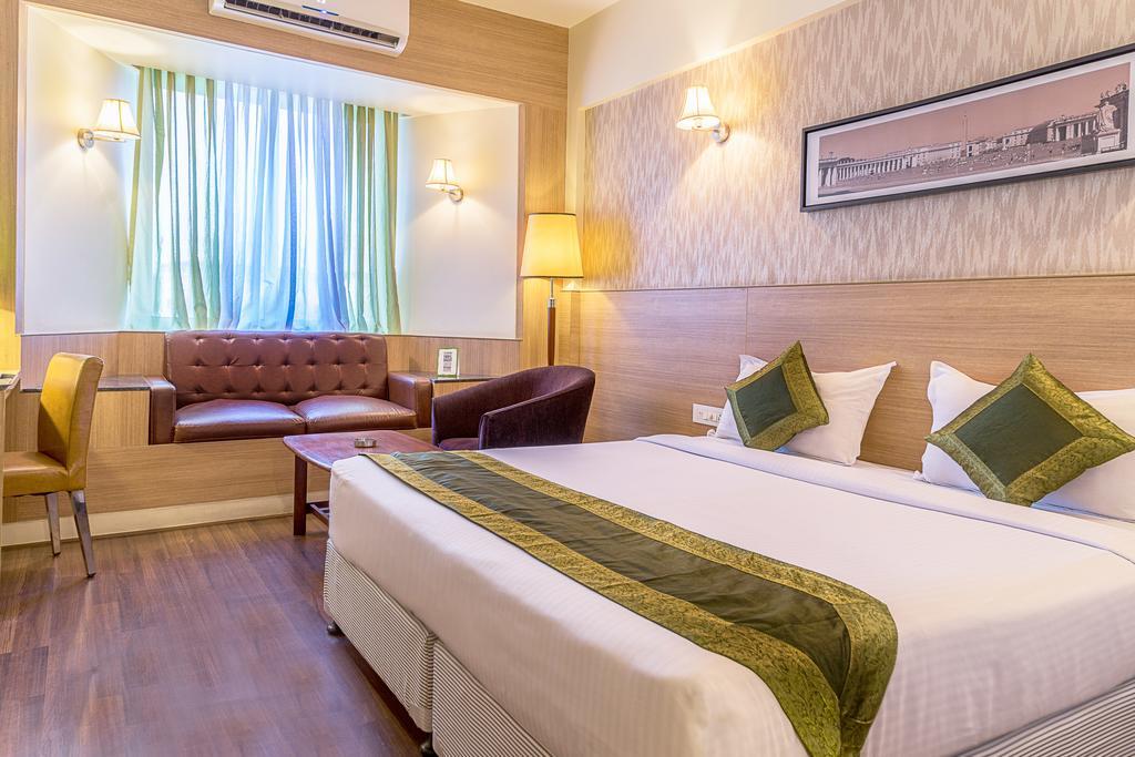 Treebo Premium Grand Emerald Pimpri-Chinchwad Eksteriør bilde