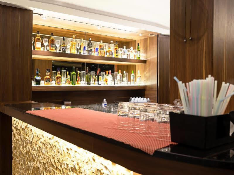 Treebo Premium Grand Emerald Pimpri-Chinchwad Eksteriør bilde