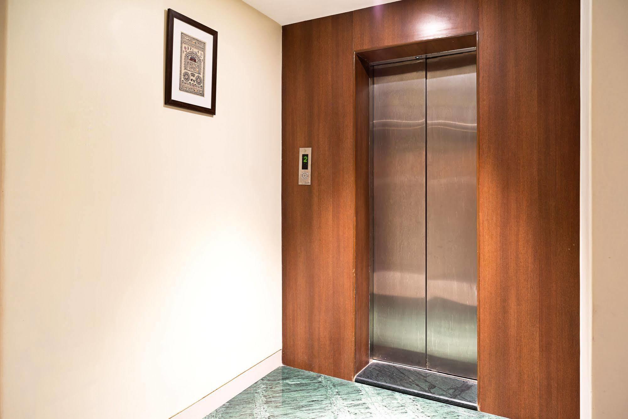 Treebo Premium Grand Emerald Pimpri-Chinchwad Eksteriør bilde