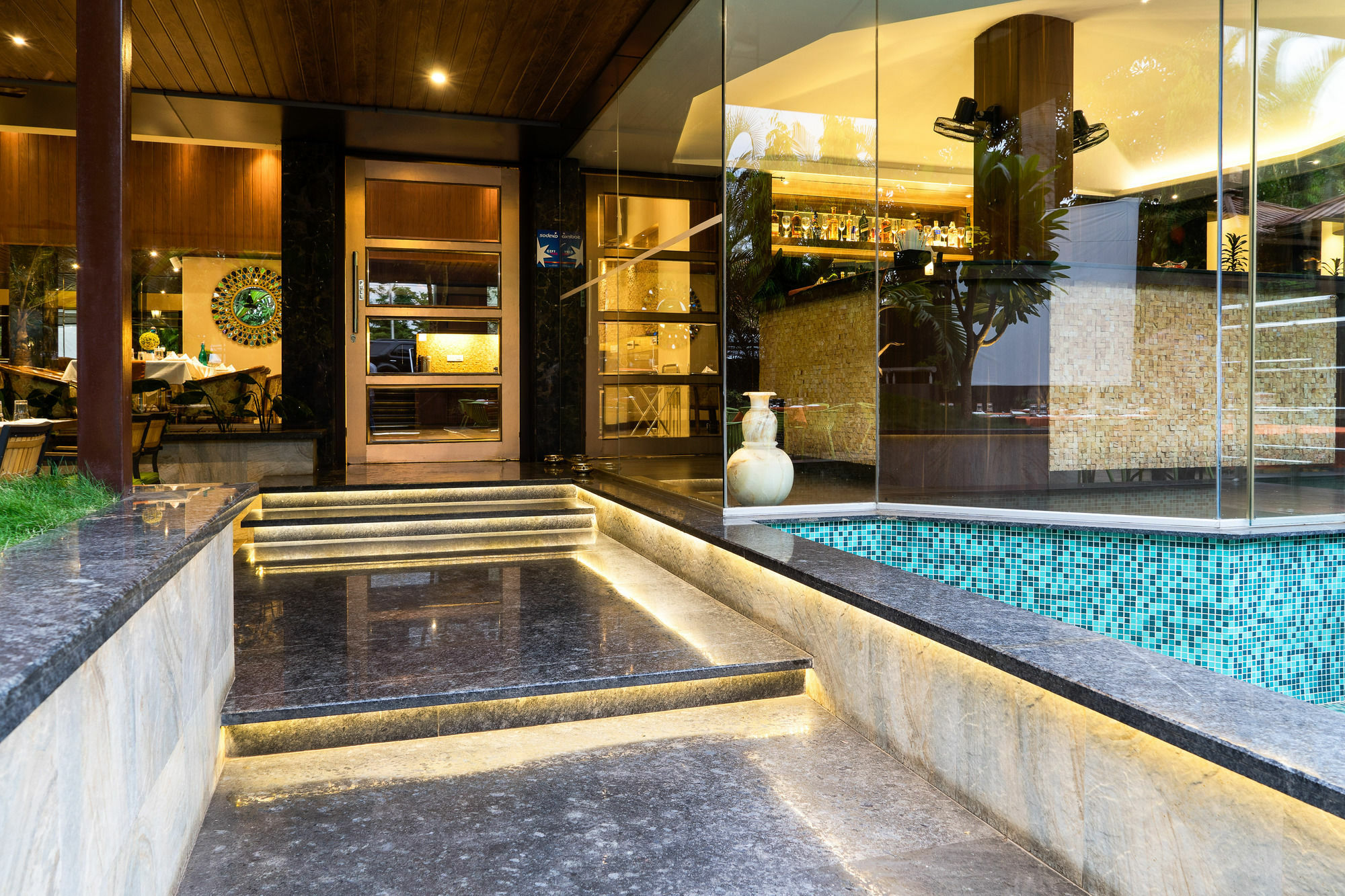 Treebo Premium Grand Emerald Pimpri-Chinchwad Eksteriør bilde